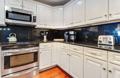 Ocean City Condo | Cori Noel 301 | Expansive Balcony | Outdoor Pool