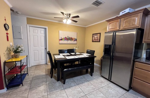 Highland Garden Villa | Corner unit Gated Design Comfort 2/1 WIFI Netflix WD