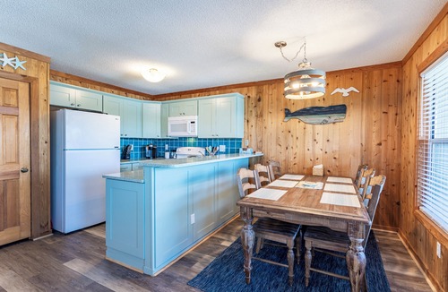 Ocean Sands Condo | Corolla Oceanside Condo Just steps from the Beach - sleeps 6