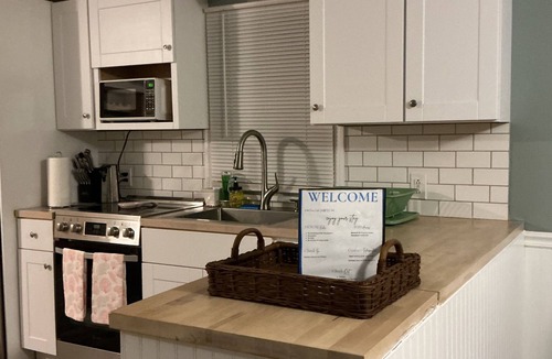 Shallotte House | Costal getaway ! Minutes to the surrounding beaches!!