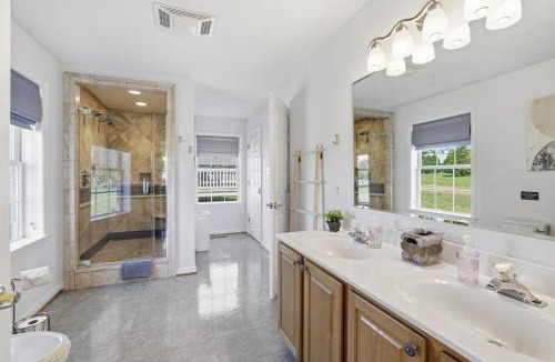 Quinton House | Cottage #2 at Fairway Farm - Disc Golf Getaway!