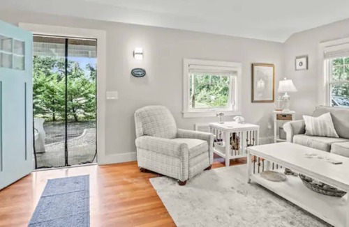 North Chatham House | Cottage close to beach and town