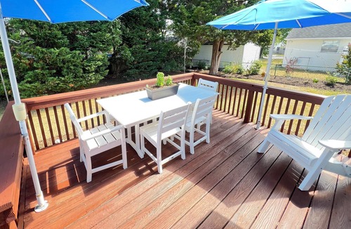 North Cape May House | Cottage Near the Bay 2.5 blocks to beach & Harpoons on the Bay.