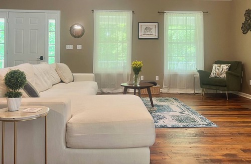 Reva Cottage | Cottage with Fireplace and Chef Kitchen in Blue Ridge foothills VA Wine country