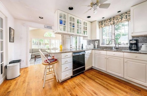 Cotuit House | Cotuit 5 bedroom, 3 bath home, pet friendly, great location! Will sleep up to 10+, Beach pass included