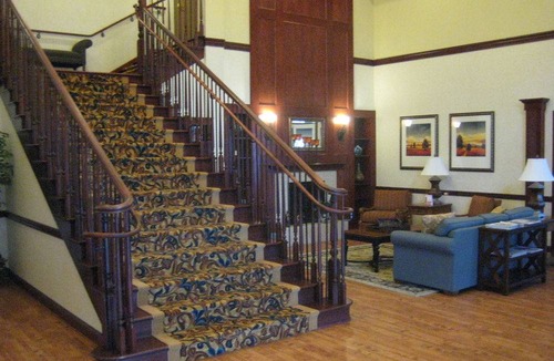 California Hotel | Country Inn & Suites by Radisson, Lexington Park (Patuxent River Naval Air Station), MD