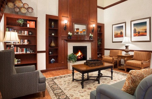 California Hotel | Country Inn & Suites by Radisson, Lexington Park (Patuxent River Naval Air Station), MD