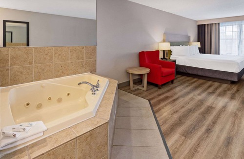 Salisbury Hotel | Country Inn & Suites by Radisson, Salisbury, MD