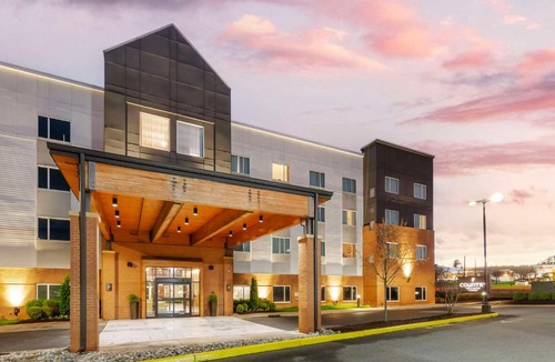 Charlottesville Hotel | Country Inn & Suites by Radisson, Charlottesville-UVA, VA