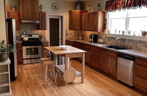 Millsboro Bed & Breakfast | Country Quiet 3 Bedroom 2 Bath Tranquil Space!