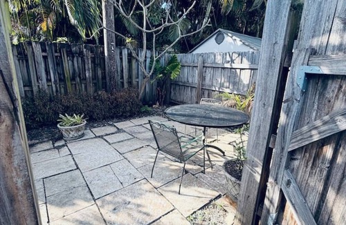 Wilton Manors Condo | Couple Suite Private Bath Garden Private entry