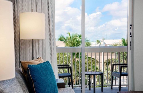 Aventura Hotel | Courtyard by Marriott Aventura Mall
