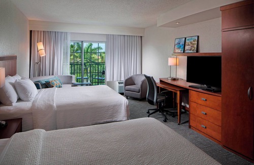 Dania Beach Hotel | Courtyard by Marriott Fort Lauderdale Airport & Cruise Port