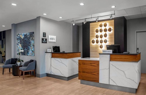 Aventura Hotel | Courtyard by Marriott Miami Aventura Mall