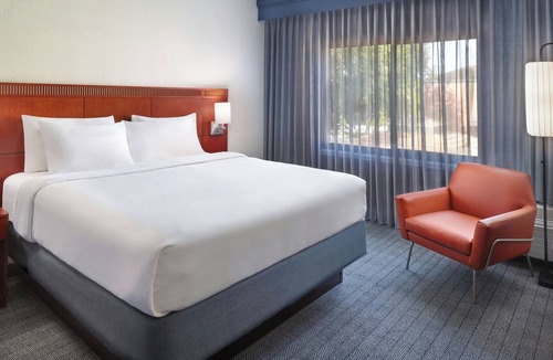 Plantation Hotel | Courtyard® by Marriott® Fort Lauderdale City of Plantation