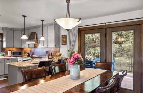 Somers Cabin | Coyote Bluff Estate