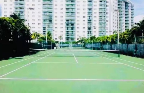 Sunny Isles Beach Apartment | Cozy 1-bedroom apartment in serene Sunny Isles Beach near beach