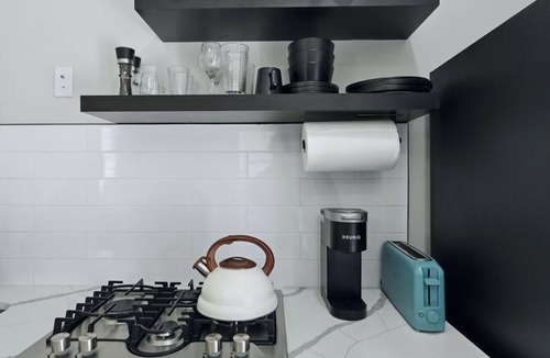 Greenville Apartment | Cozy 1-bedroom apartment in lovely Jersey City