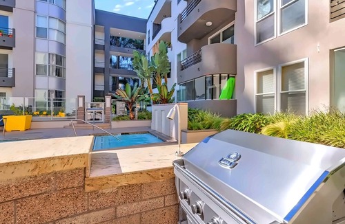 Marina del Rey Apartment | Cozy 1-Bedroom by the Ocean · Free Parking · Pool · Gym · Hot Tub · BBQ