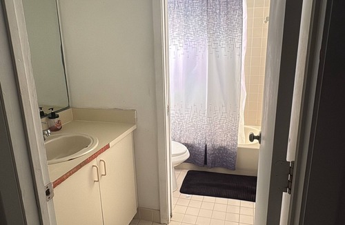 Tamarac House | Cozy 1-bedroom house in beautiful Tamarac with fully furnished, laundry and WiFi