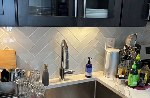 Yonkers Condo | Cozy 1-private room in a shared condo with AC and WiFi in Yonkers