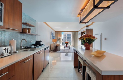 North Beach Apartment | Cozy 1BR Apartment at the Carillon Wellness Resort