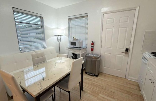 Flamingo/Lummus Apartment | Cozy 1BR Beach Apartment Walk to Miami Beach