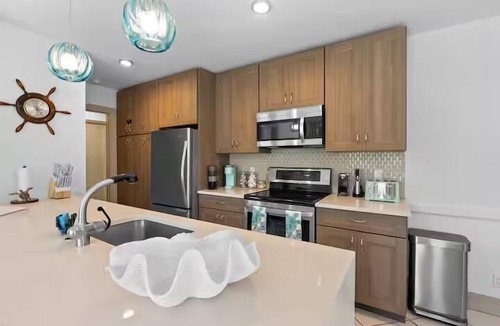 Lauderdale-by-the-Sea House | Cozy 2-bedroom home just a 5-minute walk to the beach in Lauderdale-by-the-Sea.