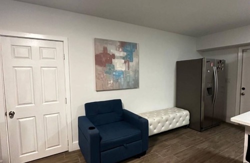 Miami Gardens House | Cozy 2-bed 1 bath 7m. from Hard Rock stadium, 15m. from MIA.& Fort L. airport.