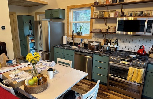 Gans Cabin | Cozy 2-bedroom cabin on 3 acres of mountaintop property
