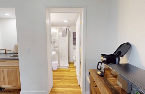 Hamilton Cabin | Cozy 2-bedroom cabin in peaceful Hamilton - #9 Hawthorne Suite
