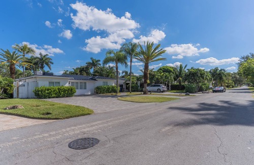 Poinsettia Heights House | Cozy 2 Bedroom Bungalow with Pool, Fenced Yard in Stylish Wilton Manors