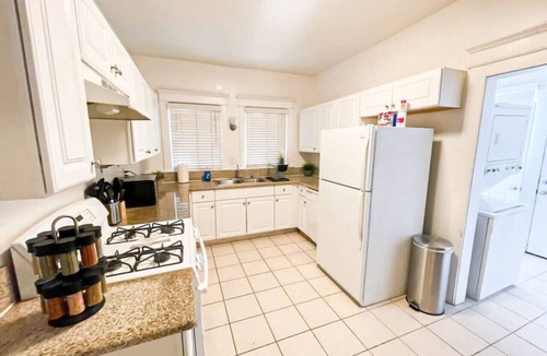View Park-Windsor Hills House | Cozy 2-bedroom home - NH-CUL