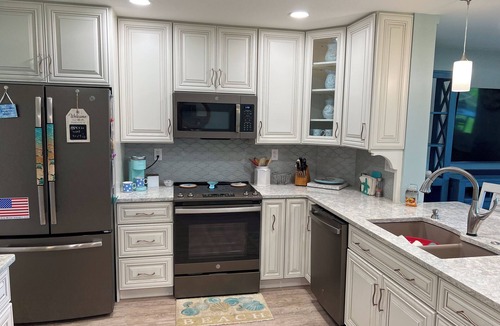 Pompano Beach House | Cozy 2BR 2.5BA townhouse in a quiet gated community located in Deerfield Beach