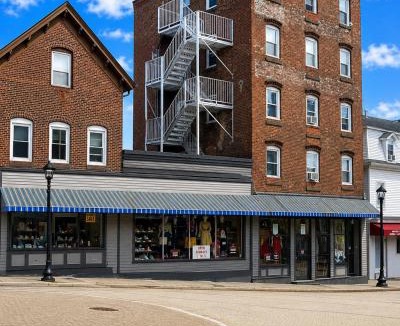 Fall River Apartment | Cozy 2BR Apartment Free Parking Fall River