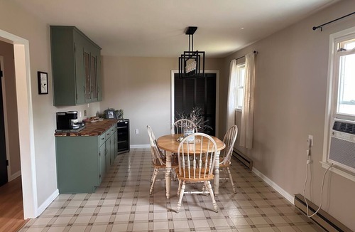 Secretary House | Cozy 2BR home with AC in charming Secretary, 15 mins to downtown Cambridge MD