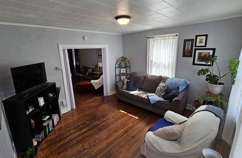 Cohoes Apartment | Cozy 2nd floor apartment with fenced back yard