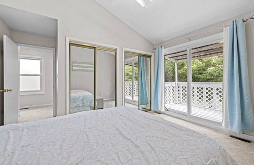 Chic's Beach Condo | Cozy 3-bedroom condo with AC and WiFi in charming Virginia Beach