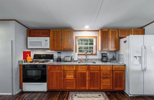 Millsboro House | Cozy 3-bedroom house in enjoyable Long Neck Delaware, By the Indian River bay