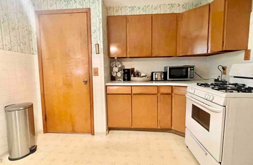 Cheektowaga House | Cozy 3BR 4 beds Parking - Buffalo Niagara Falls
