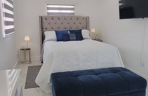 Miami Gardens Apartment | Cozy and Modern 1-bedroom 1 bath studio close to Hard Rock Stadium and Beaches.