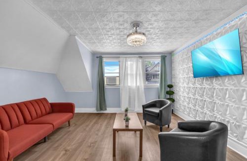 Lackawanna Apartment | Cozy apt South Buffalo