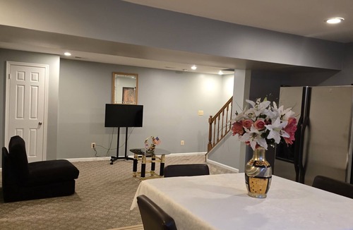 Bowie Apartment | COZY BASEMENT APARTMENT 1 Bedroom PRIVATE SUITE with AC in Bowie.