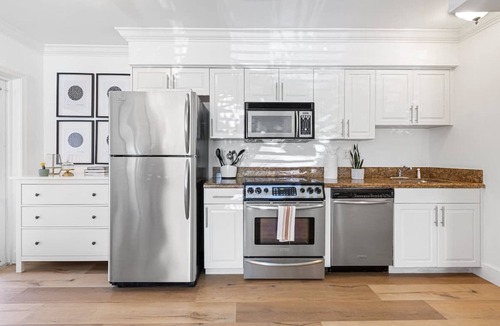 Hendricks and Venice Isles Apartment | Cozy Beach Apt Las Olas Blvd