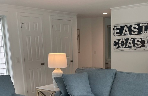 Mews Village Condo | Cozy Beach Condo in New Seabury