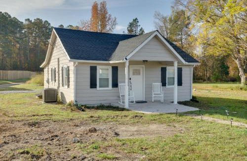 Blackstone House | Cozy Blackstone Getaway < 2 Mi to Downtown!