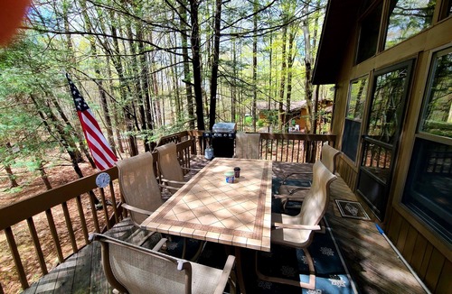 Gouldsboro House | Cozy Cabin - Big Bass Lake