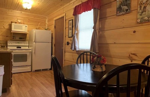Mingo House | Cozy Cabin Ideal to Create New Family Memories in West Virginia