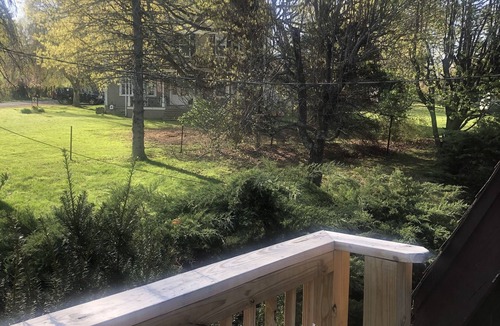 Fairlea Cabin | Cozy cabin in downtown Lewisburg WV close to snowshoe sky resort