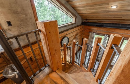 Coram Cabin | Cozy cabin outside Glacier National Park. Private hot tub + pet-friendly!